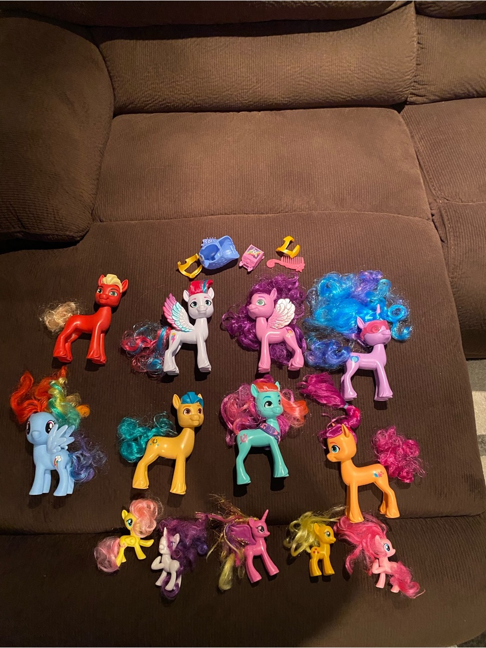 My Little Pony mixed  Lot of 13 with accessories